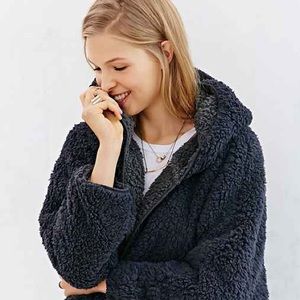 UO Reversible Teddy Jacket